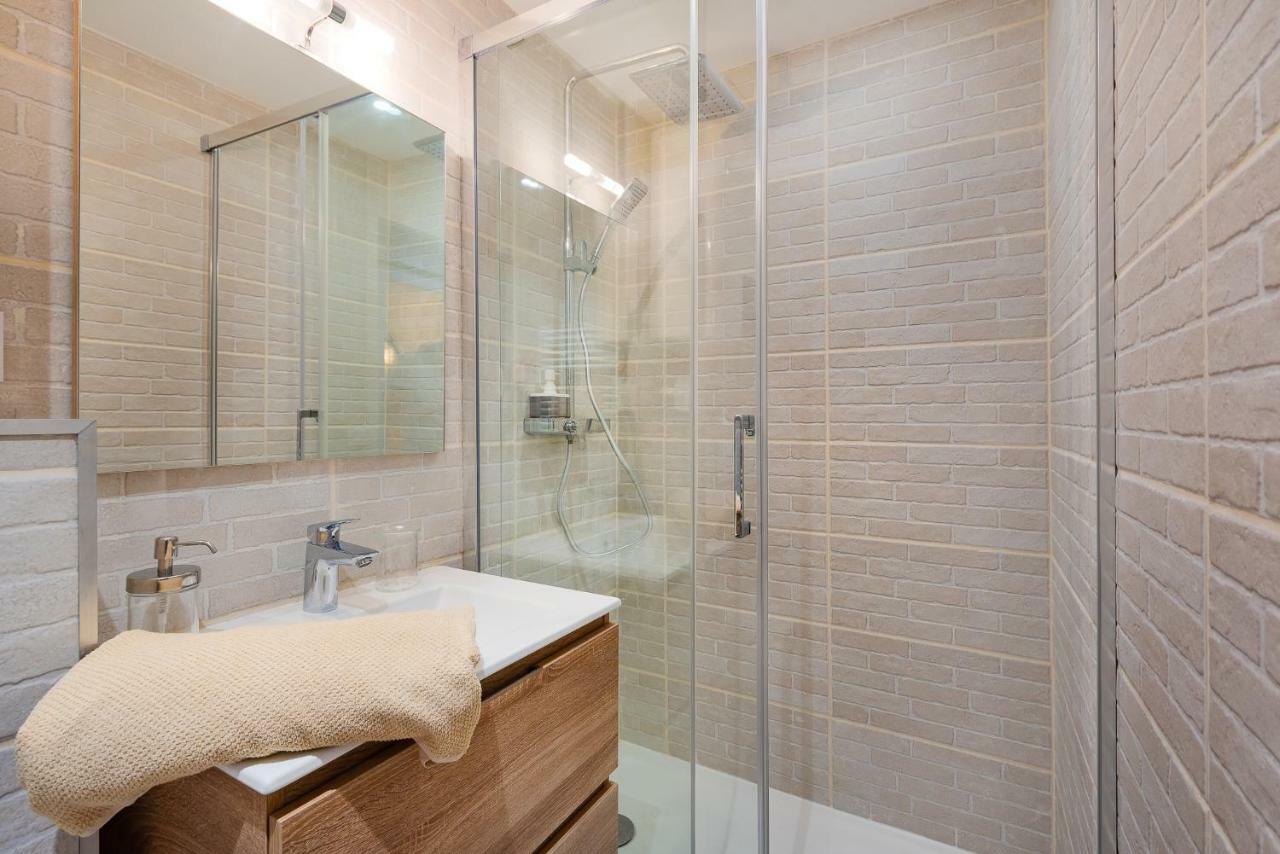 Suites Gaya Confort - Centre Ville Μονπελιέ Εξωτερικό φωτογραφία